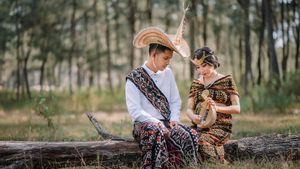 Getting To Know 7 NTT Traditional Clothings From Various Tribes: From Rote To Lamaholot