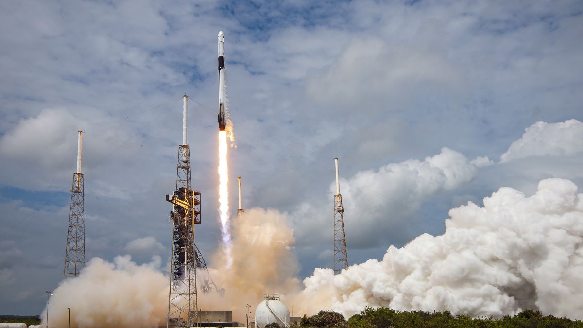 Défaillance lors du lancement, la FAA interdit les fusées Falcon 9 de voler