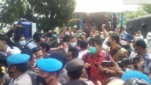 Puluhan Pendukung Rizieq Shihab Jalani Swab Antigen, Satu Reaktif