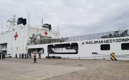 KRI Radjiman Tiba di Perairan Indonesia Usai Antar Bantuan untuk Gaza