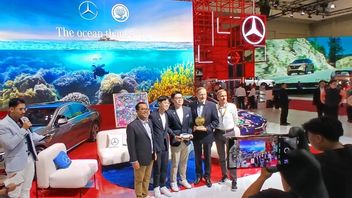 Mercedes-Benz dan Reeformers Kolaborasi untuk Program '1 Car for 100 Corals' di GIIAS 2024