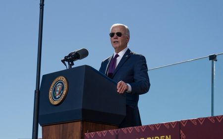 Telepon Trump, Joe Biden Pastikan Transisi Damai