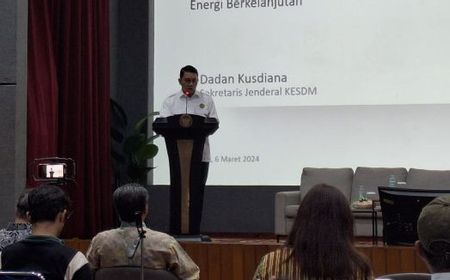 Sekjen ESDM: Motor Listrik Tekan Emisi 40 Persen Lebih Rendah dari BBM