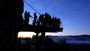 ジャズ・グヌン・イジェンに向かって、ロマンスBRIジャズ・グヌン・ブロモはまだミスを残しています