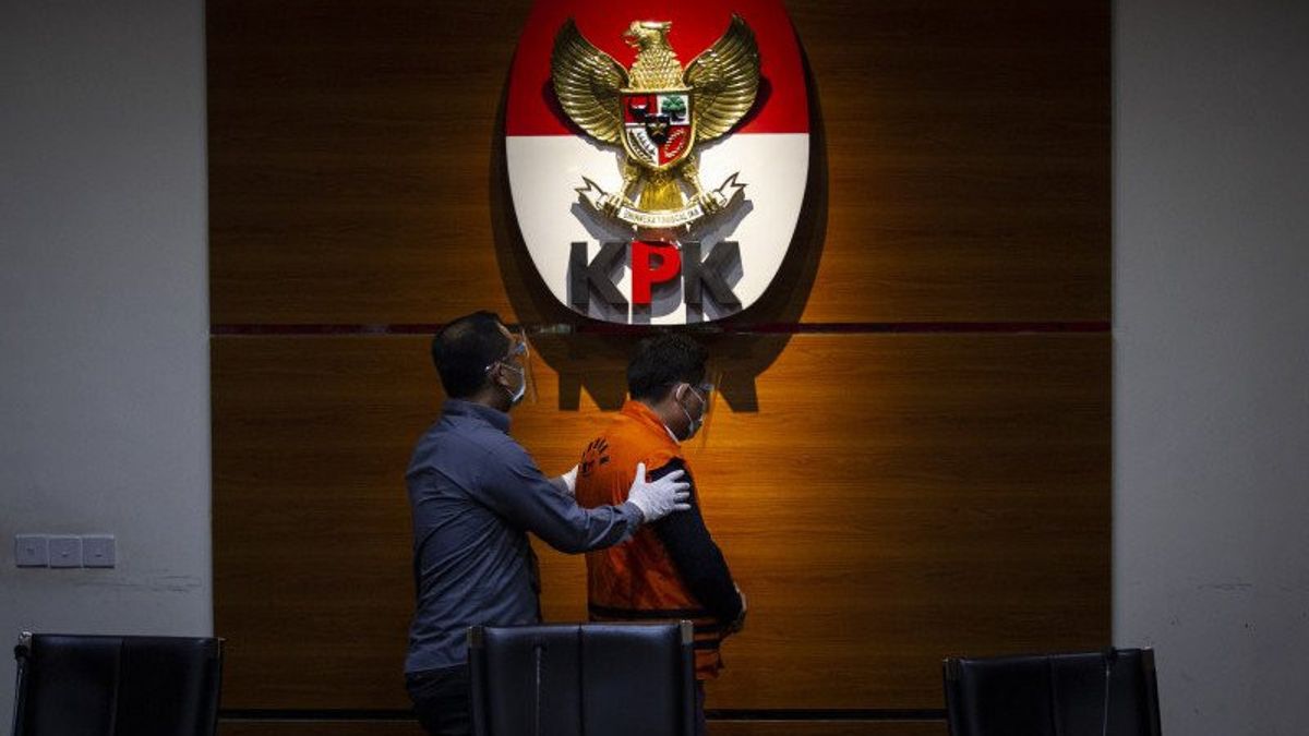 Members Of The TNI And Doctors Called By The KPK In The Bribery Case Of MA Secretary Hasbi Hasan