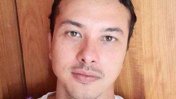 Nicholas Saputra Unggah Foto Wanita, Warganet: <i>Otw</i> Patah Hati Berjamaah