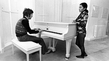 سيتم تقديم بيانو جون لينون في معرض حقل الفراولة