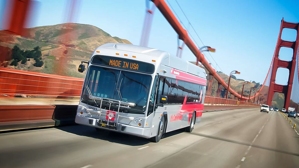 ロボット研究とGILLIG、米国における通勤バスの自動運転技術の開発
