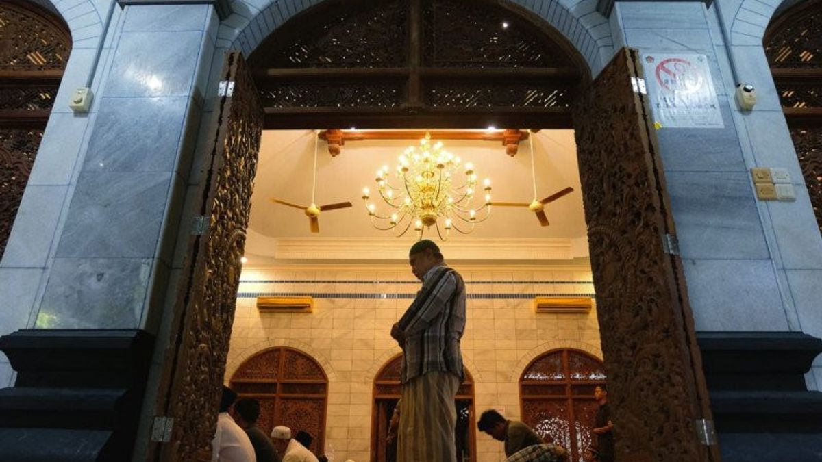 Potential Crowd, MUI: Eid Al-Fitr Prayers In Their Homes