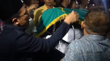 Rizal Ramli sera enterré à TPU Jeruk Putat, un liang avec sa femme