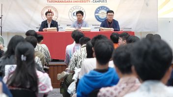 BRCC Indonesia Holds Chinese University Entrance Exam