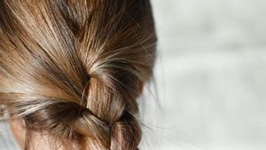 4 Cara Mengatasi Rambut Rusak karena Smoothing Baik untuk Pria Maupun Wanita