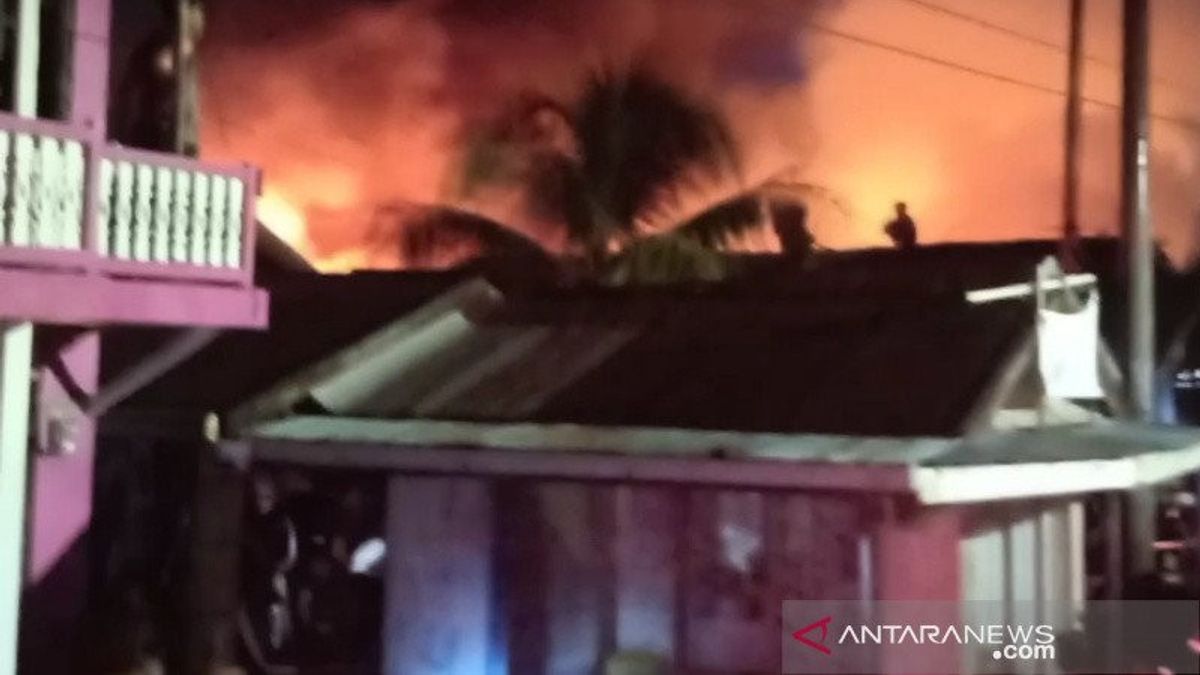 25 المنازل في بانجارماسين أحرقت بسبب ماس كهربائي، IDR 1 مليار تقدير الخسائر