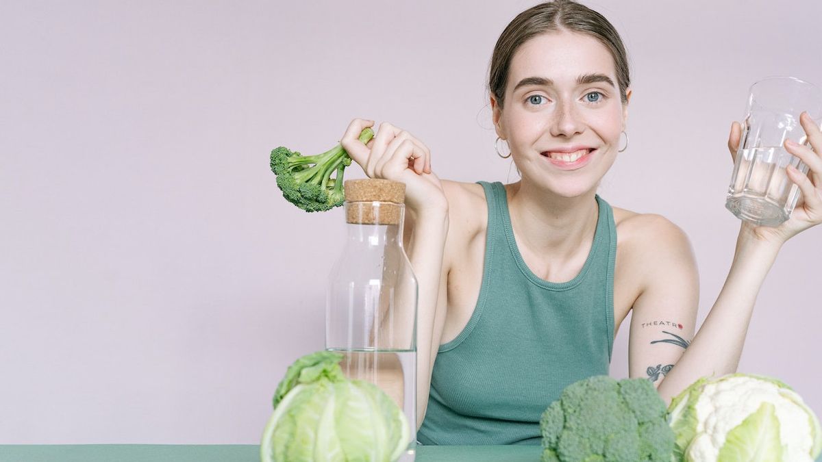 植物ベースの食事療法は、加工食品を避ける限り、高コレステロールを下げるのに有益です