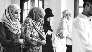 Kenapa Shalat Berjamaah Lebih Banyak Pahalanya? Begini Jawabannya