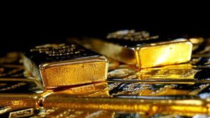 Trading Emas Online atau Beli Emas Fisik? Ini Perbedaan, Kelebihan, dan Risiko