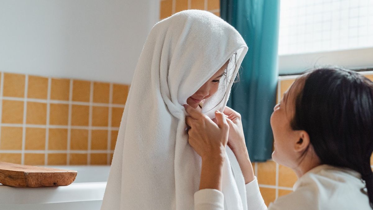 親は、子供たちが一人で入浴すべき年齢を知る必要がありますか? 