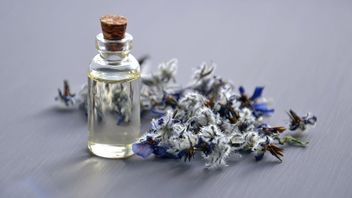 3 Essential Oil yang Dapat Meningkatkan Gairah Berhubungan Seksual