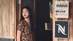 Dikira Editan, Kim Go Eun Bagikan Foto saat Asyik Syuting di Garut