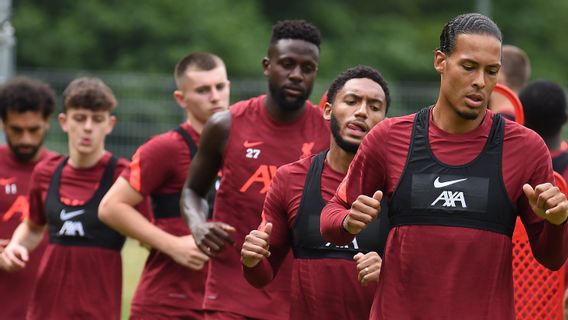 Kabar Gembira buat <i>Kopites</i>, Kondisi Virgil van Dijk dan Joe Gomez Membaik