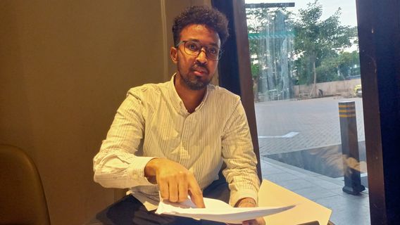 قصة زكريا عبدي، ضحية عملية احتيال زيت الطهي السائب التي تكبدت خسائر بلغت 7 ملايين روبية إندونيسية