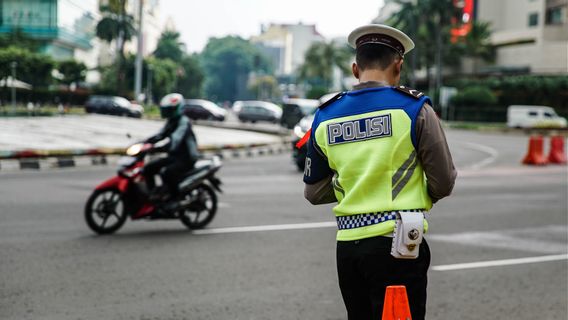 Gerombolan Pria di Garut Tarik Paksa Bendera Merah Putih, Pelaku Diselidiki