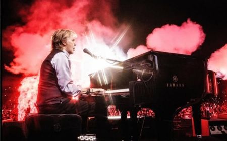 Paul McCartney Mengaku Emosional Setiap Bawakan Now and Then di Atas Panggung