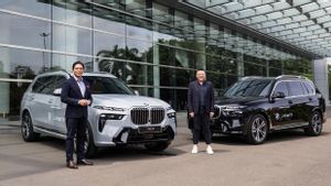 جاكرتا - تدعم BMW Indonesia حدث جاكرتا للفنون 2024 من خلال تقديم هذين النموذجين