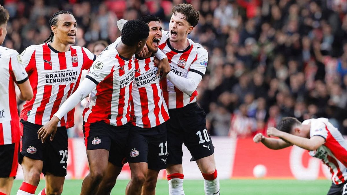 PSV remporte le troisième titre consécutif de l’Eredivisie après le match nul de Feyenoord