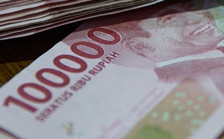 Kekhawatiran COVID-19 Masih Tinggi, Rupiah Dibuka Melemah Tipis 5 Poin