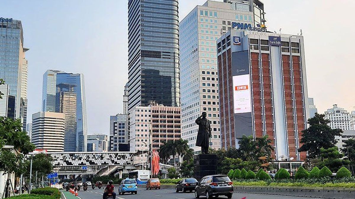 في أكتوبر فقط ، تجاوز تحقيق ميزانية الدولة الإقليمية في جاكرتا الهدف والفائض البالغ 861.7 تريليون روبية إندونيسية.