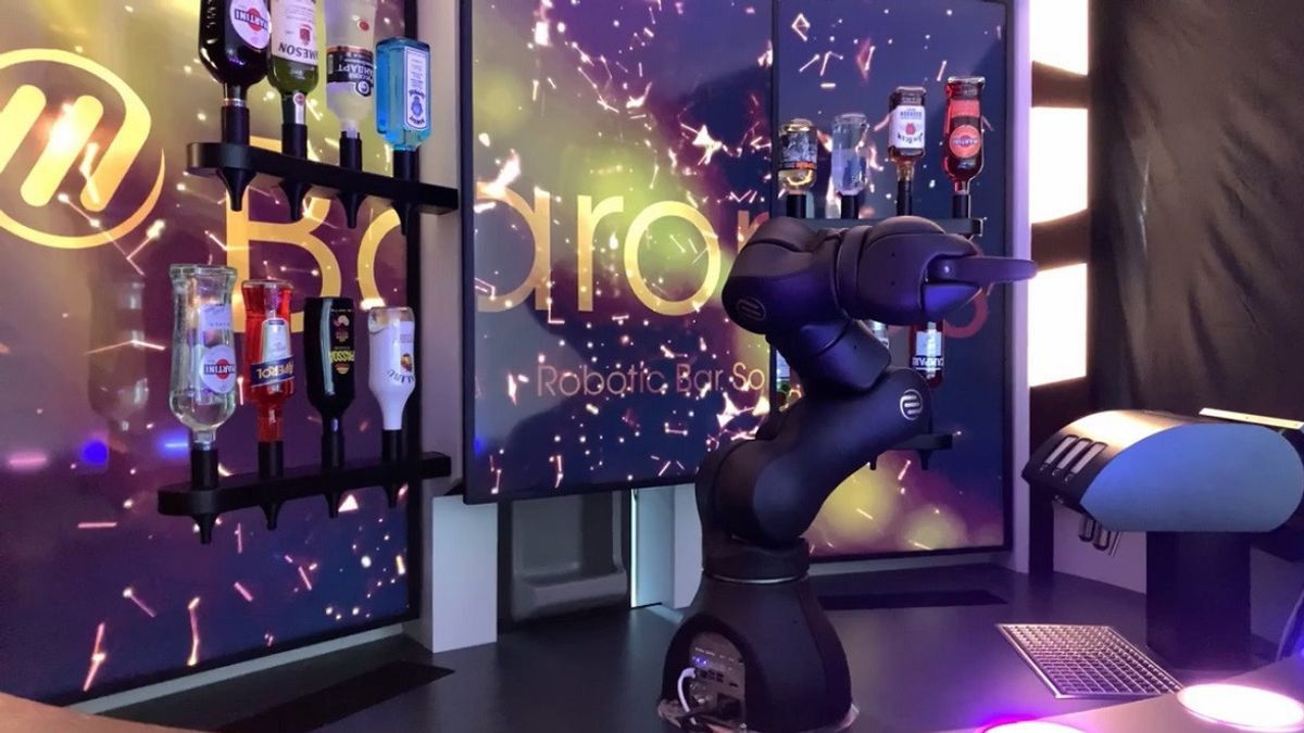 Barney, Robot Bartender yang Dapat Membuatkan Kopi dan Koktail