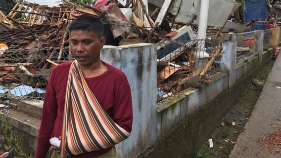 第四阶段援助受益人、Cianjur地震受损房屋居民的数据启动工作队