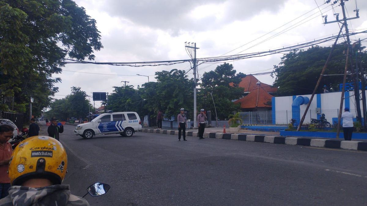 Mortar Remains Of The War Exploded At The Brimob Headquarters Of The East Java Police
