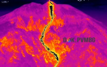 Pemkab Lembata Buat Ilaran Api Antisipasi Aliran Lava Gunung Lewotolok