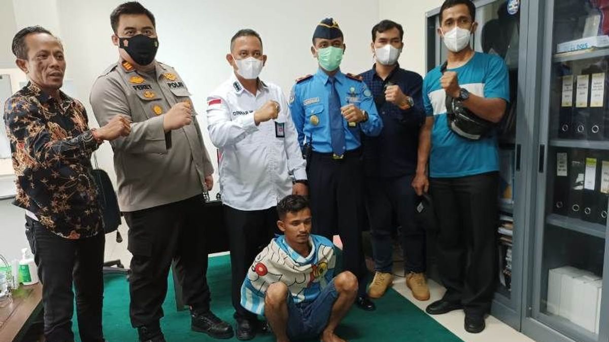 Kurir Sabu Jaringan Sumatera Ditangkap BNN Babel di Bandara Depati Amir