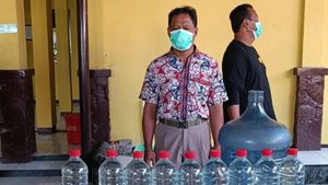 Miras Oplosan di Surabaya Renggut 3 Nyawa, Polisi Lakukan Penyelidikan