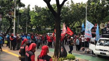 Buruh Mau Gugat UMP DKI 2024 Tak Sesuai Harapan ke Pengadilan, Heru Budi: Enggak Apa-apa  