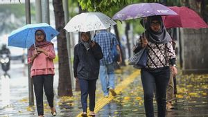 Cuaca Jakarta 21 Februari, Jumat Pagi Hujan dan Sore Hari Berawan