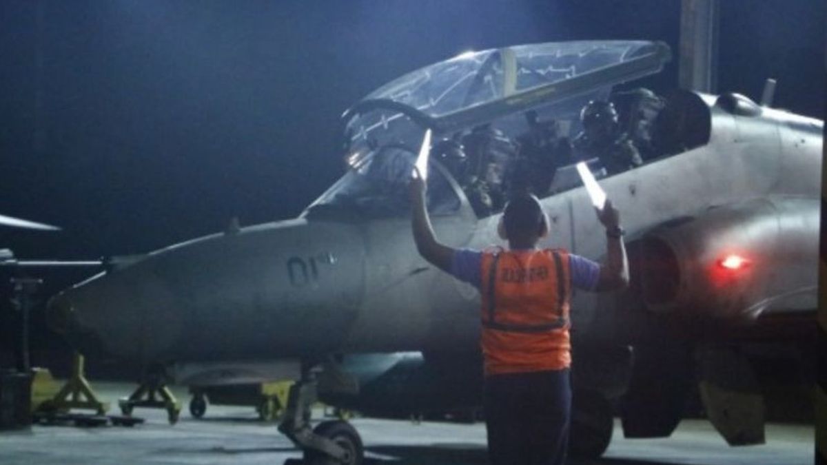 TNI AU Selidiki Penyebab Jet Tempur Lanud Roesmin Nurjadin Pecah Ban