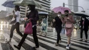 Prakiraan Cuaca 22 September: Jakarta Hujan Ringan, Medan Berpotensi Petir