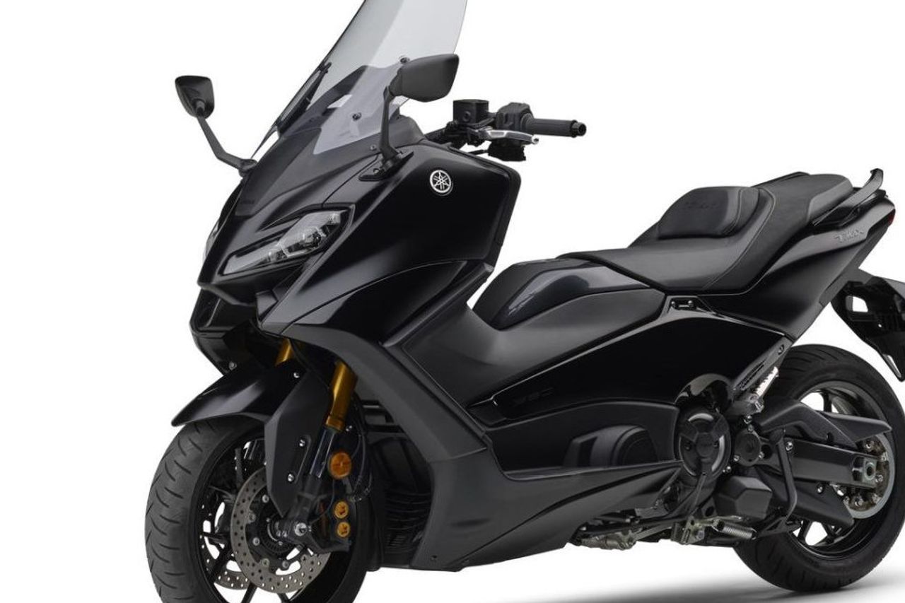 Yamaha TMAX Tech Max Gets A New Touch Of Color, The Look Is 