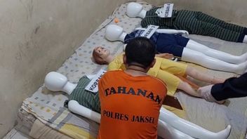 Gagal Bunuh Diri Panca Darmansyah Hampiri Jasad 4 Anaknya di Kamar, Dia Letakan Boneka dan Foto Keluarga