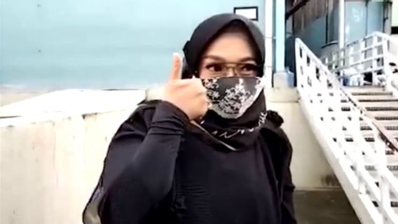 Rina Gunawan Selalu Ikuti Protokol Kesehatan 3M Saat Beraktivitas