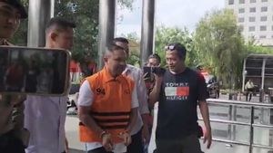 Gubernur Riau Abdul Wahid Berompi Oranye Usai Terjaring OTT KPK