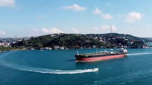 Muncul Dugaan Penipuan Izin Melintasi Selat Hormuz Catut Militer Iran