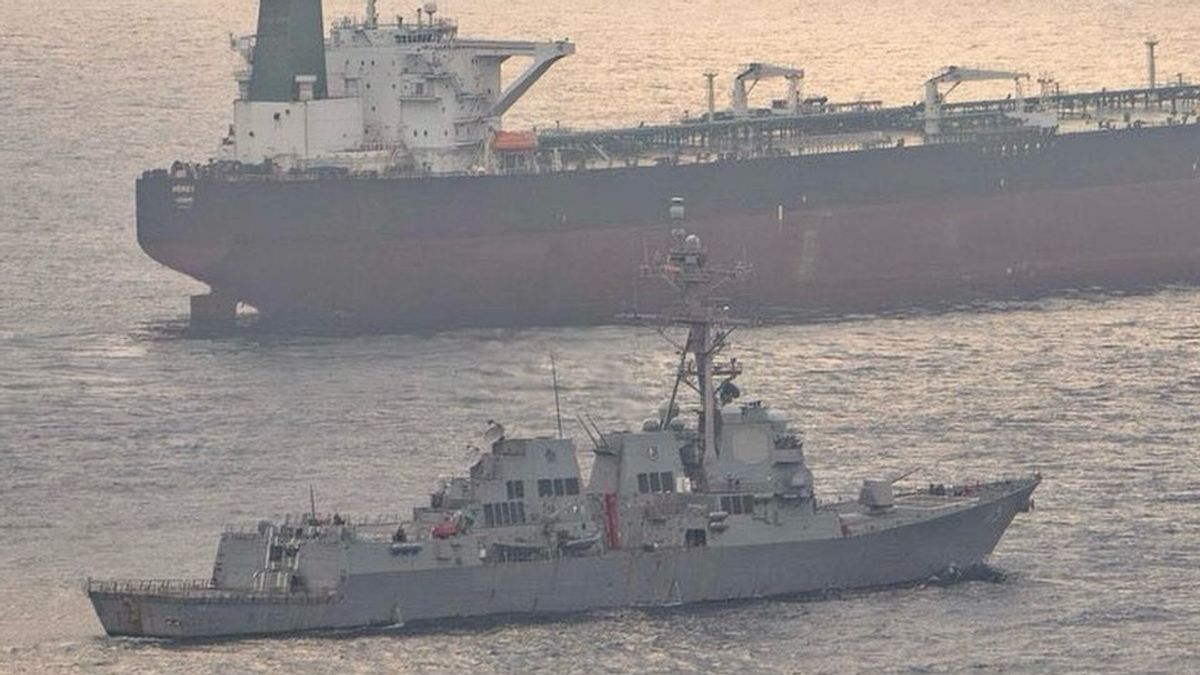 US Attacks Two Civilian Ships Heading to Iran, 5 Dead