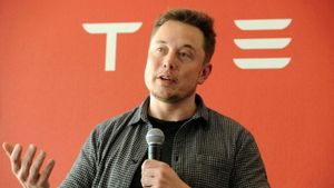 Elon Musk Jual Saham Tesla Inc., Buat <i>Nombok</i> Beli Twitter Inc.