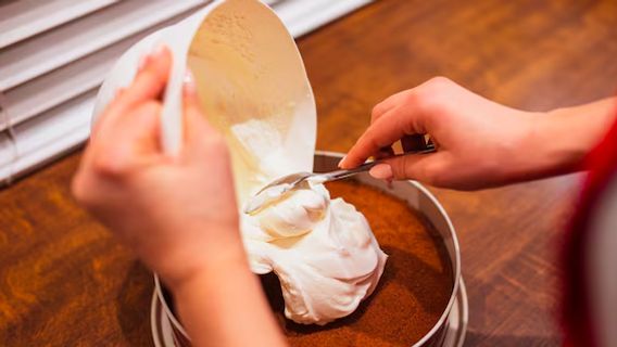 Kitchen Equipment Innovation To Facilitate Takjil Making