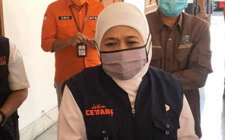 Disetop Risma, Khofifah Pakai ABPD Santuni Korban Meninggal COVID-19 di Jatim Rp5 Juta